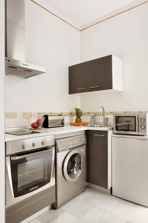 Apartamentos Mariscal Σεβίλλη Εξωτερικό φωτογραφία