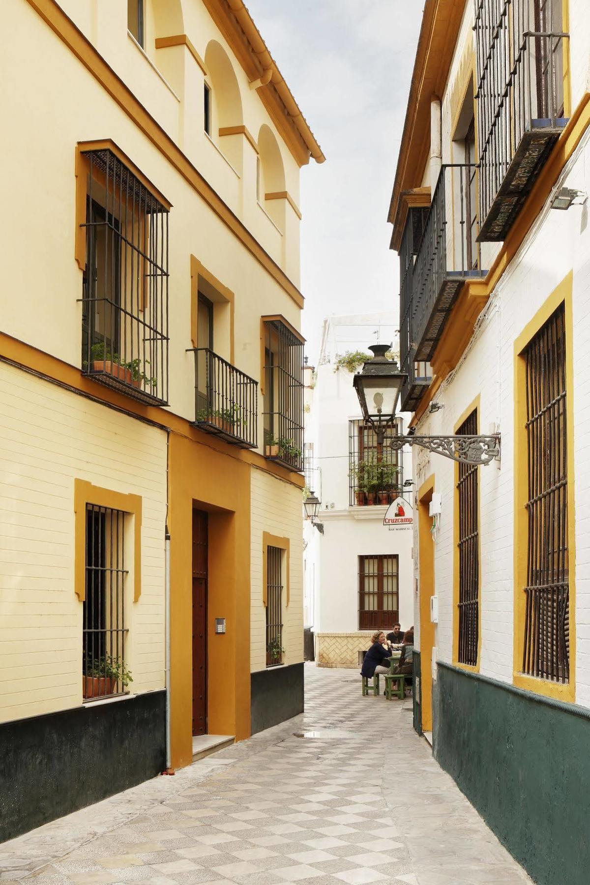 Apartamentos Mariscal Σεβίλλη Εξωτερικό φωτογραφία