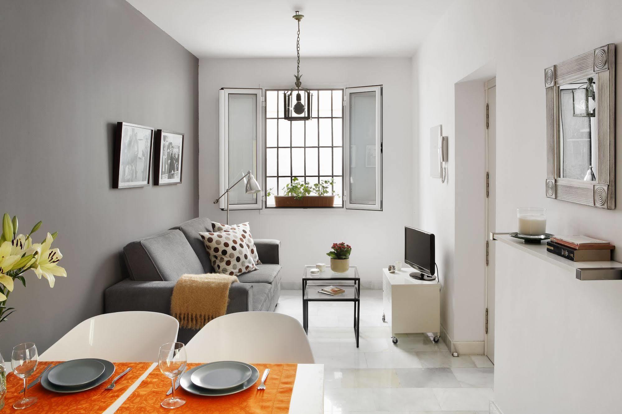 Apartamentos Mariscal Σεβίλλη Εξωτερικό φωτογραφία
